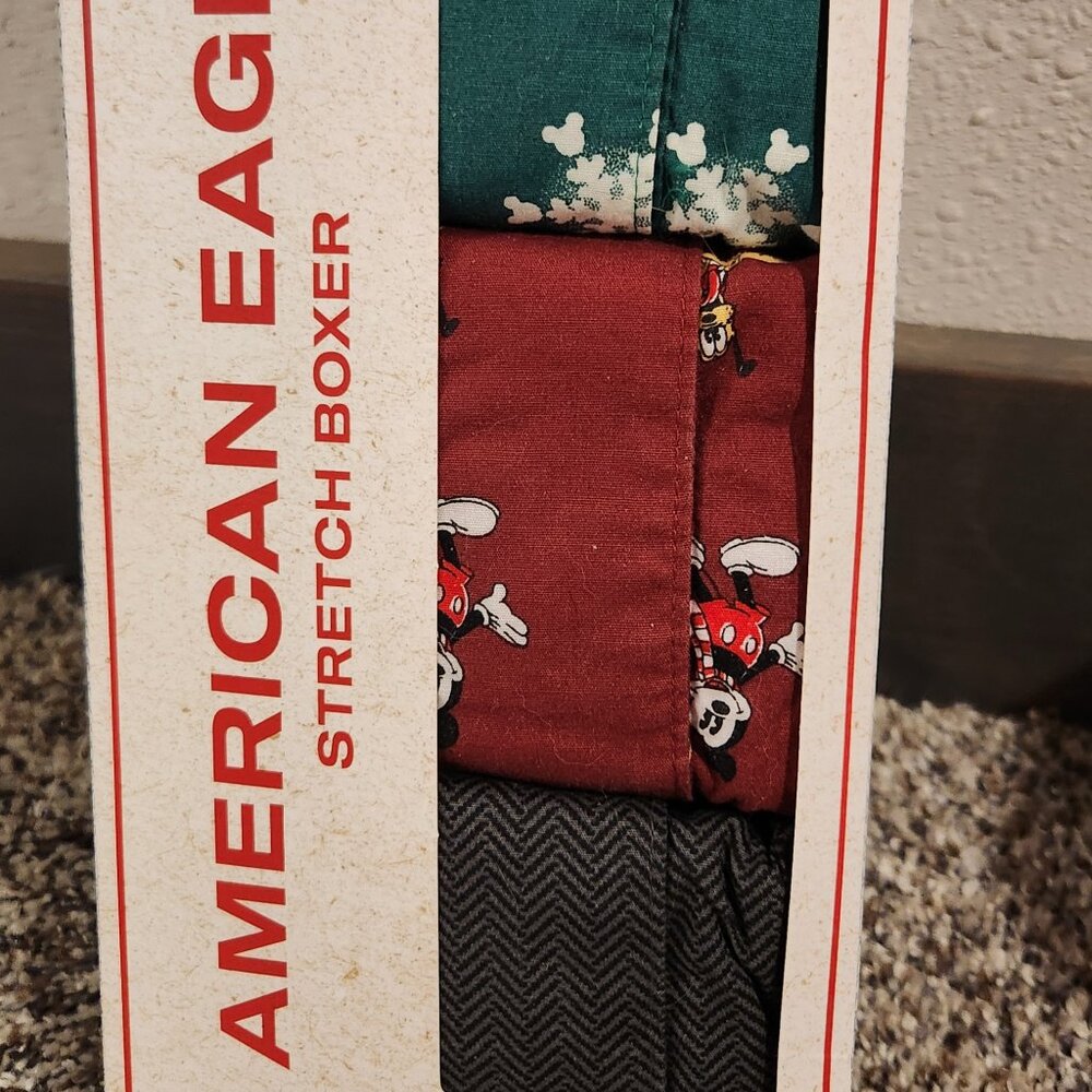 *NEW IN PACKAGE* American Eagle Disney Christmas mens stretch boxers